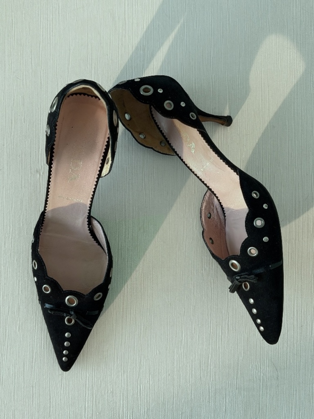 Vintage Prada Y2K Suede Eyelet Bow Kitten Heels EU 37 - Picture 5 of 9